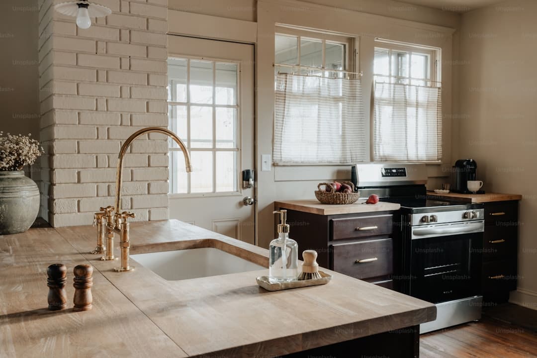 克拉拉官宣離婚 兩人于去年8月完成離婚程序