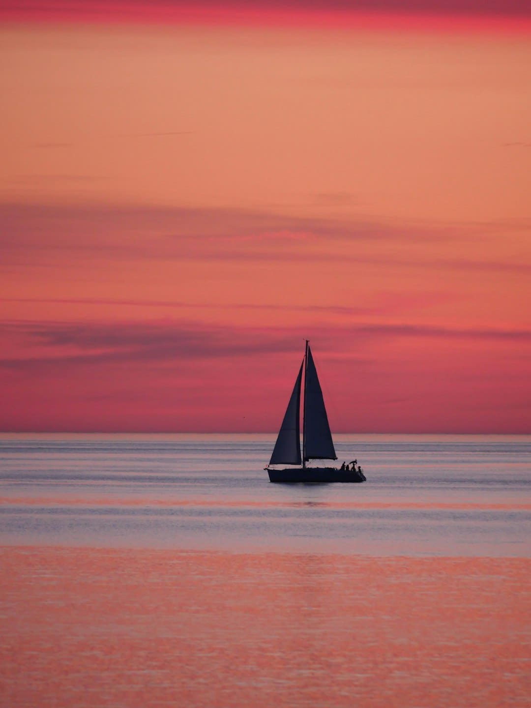 虞書(shū)欣機(jī)場(chǎng)私服好健康的美 展示舒展自傲身形