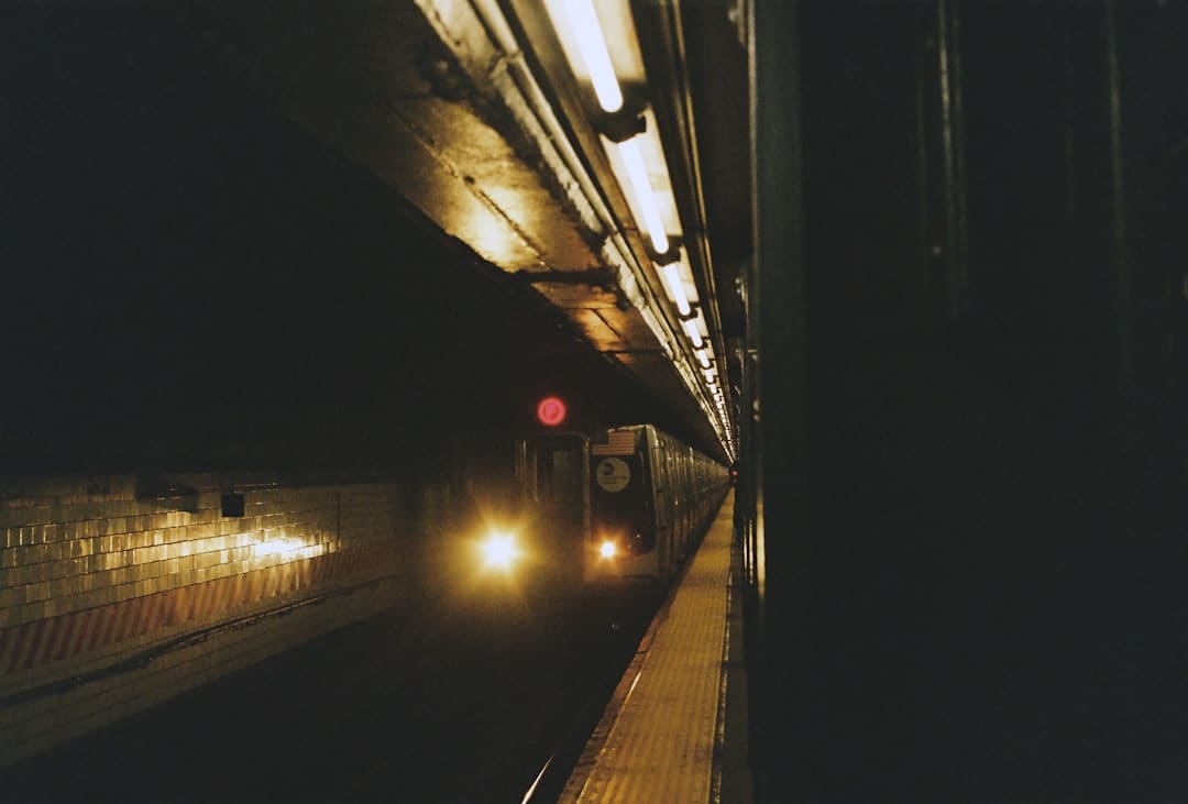 博主登報向楊逾越致歉 因發(fā)布六條歹意誹謗博文