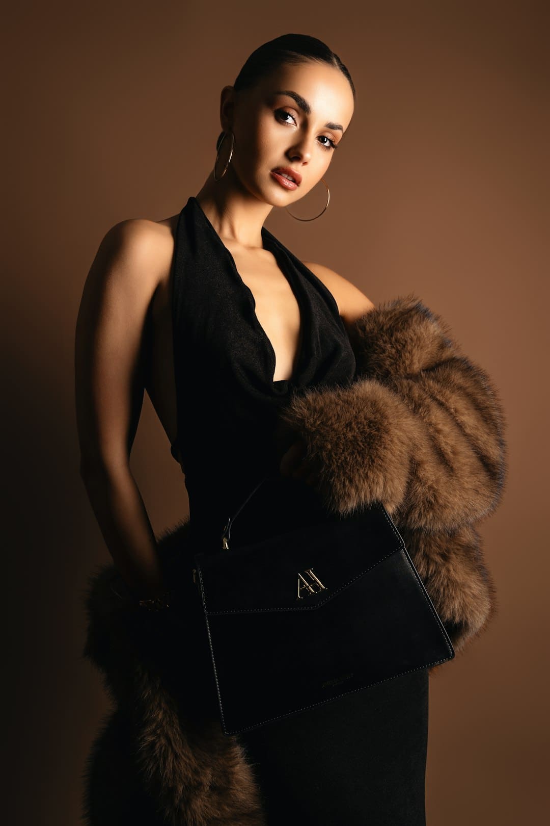 欠薪、關(guān)店、巨虧17億！昔日家居龍頭陷入危局